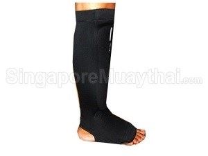 Muay Thai Fighting Amateur Shin Pads : Black